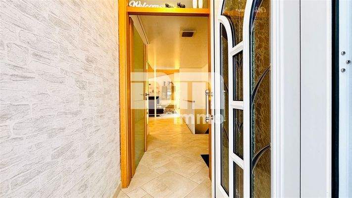 Haupteingang / Windfang