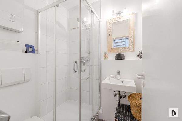 Badezimmer 1 mit Dusche