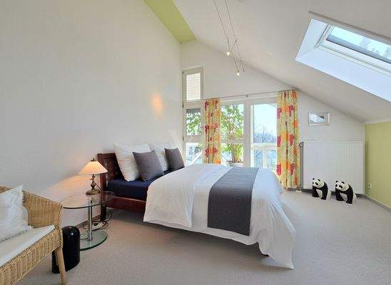 Möblierungsbeispiel Schlaf-/Kinderzimmer 2 DG