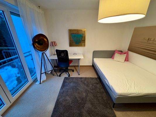 Kinder-/Gästezimmer