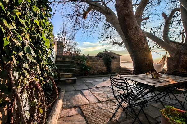 Traumhaftes Steinhaus mit Meerblick und Pool in Pi