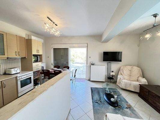 Kreta, Kournas: Schöne Villa mit drei Schlafzimmern, nur wenige Schritte vom Kournas-See entfernt