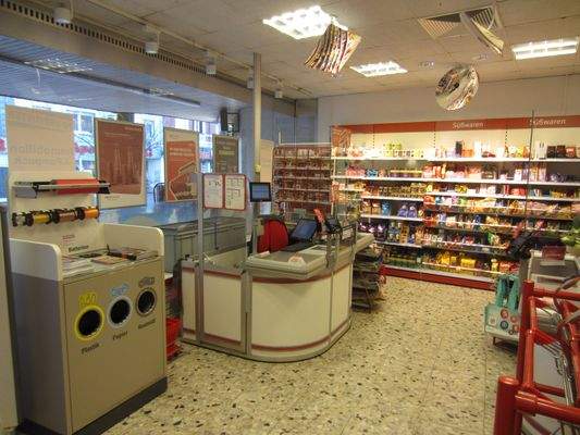 HIER DER KASSENBEREICH