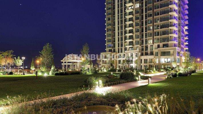 First-Class Istanbul Apartments in Revolutionary Complex