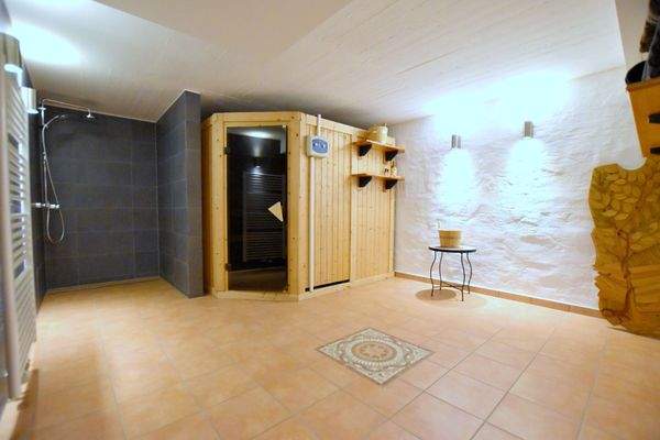 #770 Sauna-Duschbereich UG