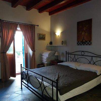 Ostkreta, Exo Mouliana: Traditionelle Steinhäuser mit Meerblick zu verkaufen