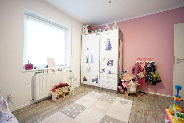 Schlafzimmer/Büro 1 1