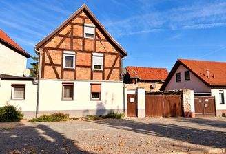 Straßenansicht