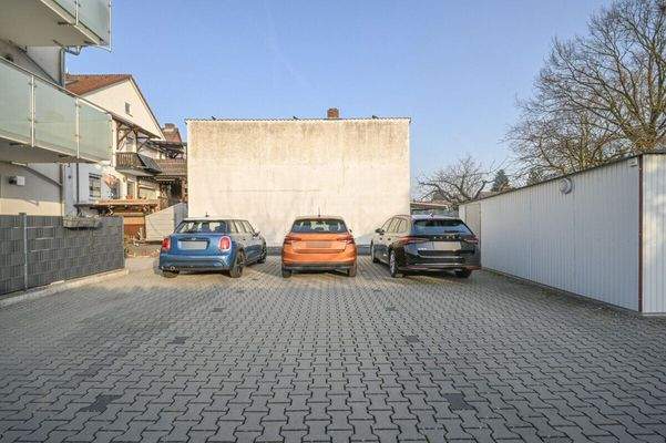 2 PKW-Stellplätze
