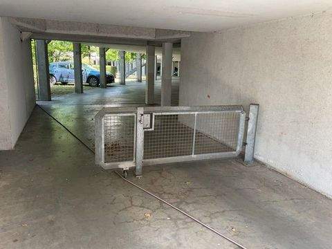 Potsdam Garage, Potsdam Stellplatz