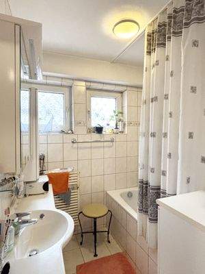 Separates Badezimmer