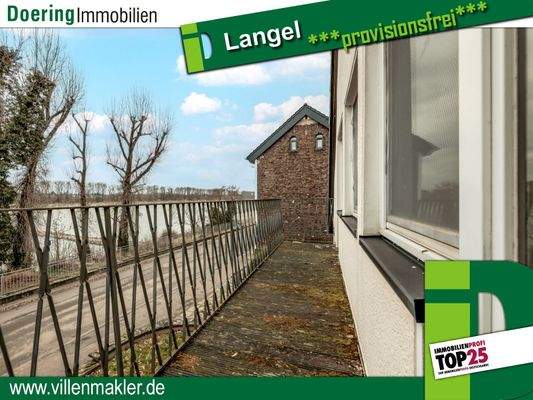 Balkon Straßenseite