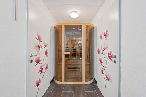 2025-05-23-S01073-054