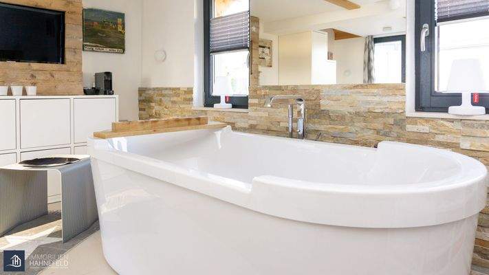 Designwanne Schlafraum/OG