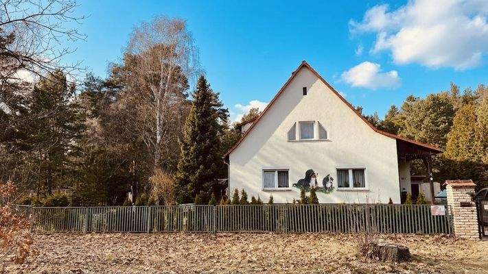 Blick auf das Einfamilienhaus