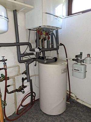 Heizung mit WW Speicher BJ. 2013