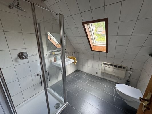Badezimmer (Dachgeschoss)