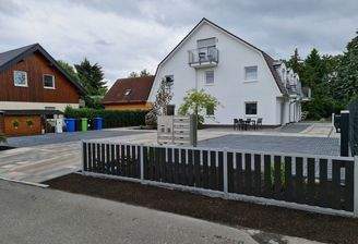 Haus mit 6 Stellplätzen