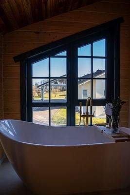 Badewanne mit traumhaftem Blick