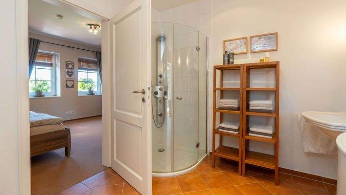 Badezimmer en Suite (Masterbedroom)