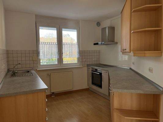 Küche mit Einbauküche