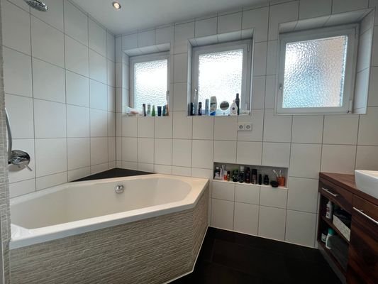 Badezimmer im OG