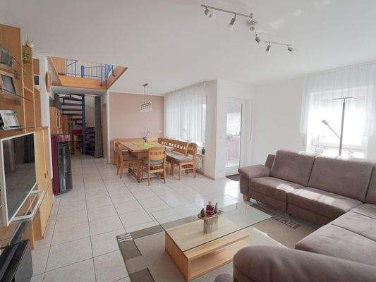 Wohnzimmer mit Essbereich