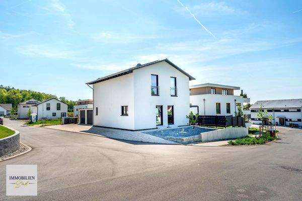 Einfamilienhaus - Energieeffizienzhaus  in Aach