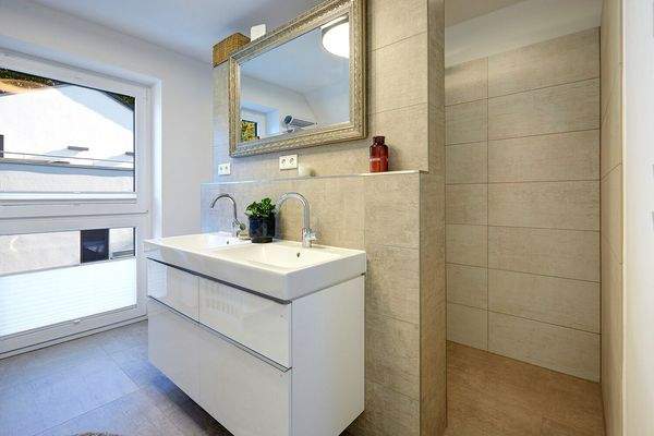 Raffininiert gestaltetes Vollbad