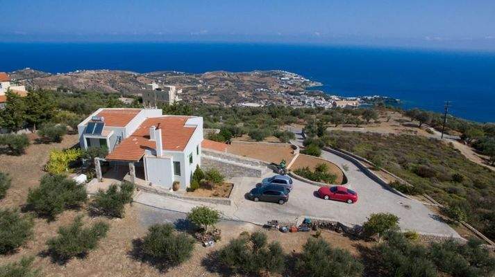 Kreta, Achlada: Luxusvilla im Gebiet Gazi zu verkaufen