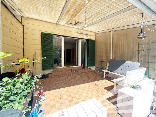 Überdachte Terrasse