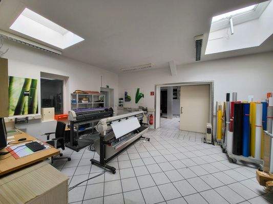 Gebäude 2, Produktion