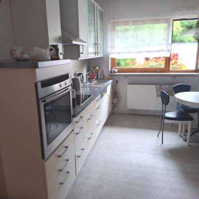 Voll ausgestattete Küche