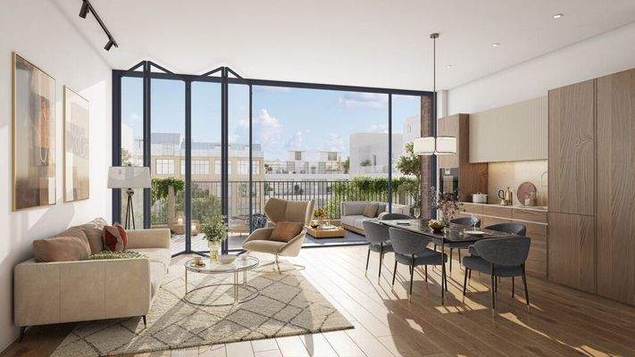 Blick zur großzügigen Terrasse