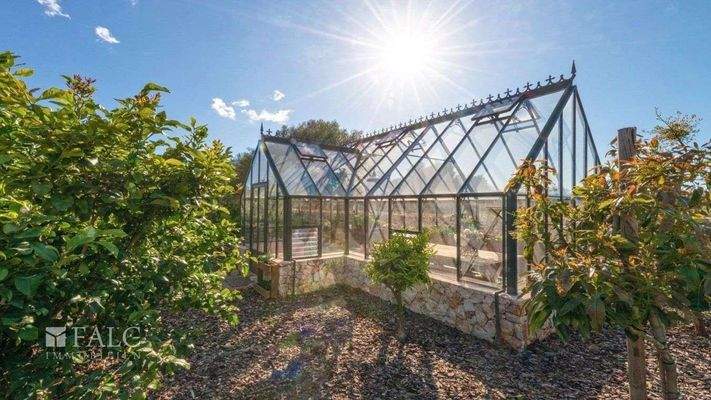 668c2a55-212a-4d55-9f53-17f250583478