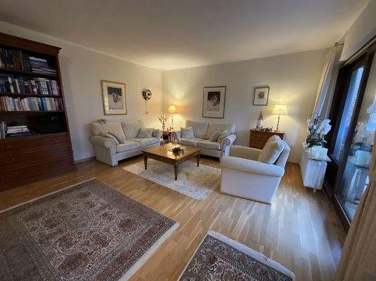 Wohnbereich mit Balkon - 2