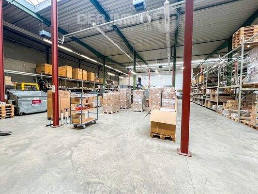 65770-b4#Innenansicht Halle