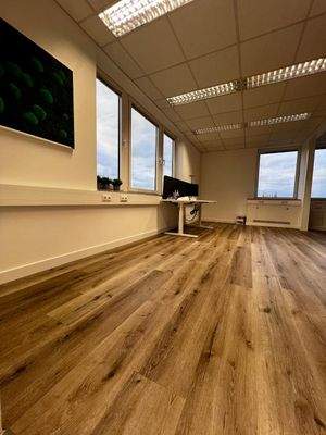 PHOTO-2025-10-29-08-52-33 12.jpg