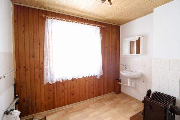 Zimmer mit Waschtisch