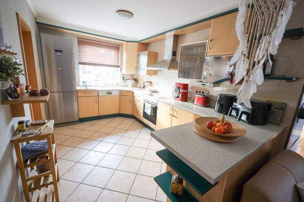 a096c538-49b7-4026-b7f0-691af3a69870