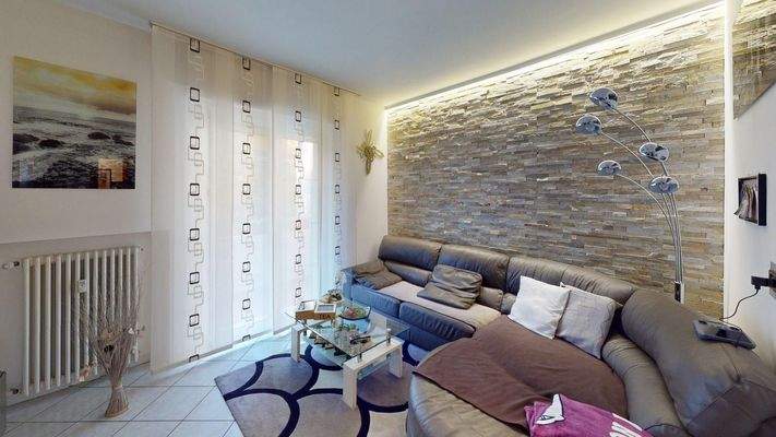 Meran-Merano-Trilocale-Dreizimmerwohnung-in-vendita-vendesi-zu-verkaufen-Balkon-balcone