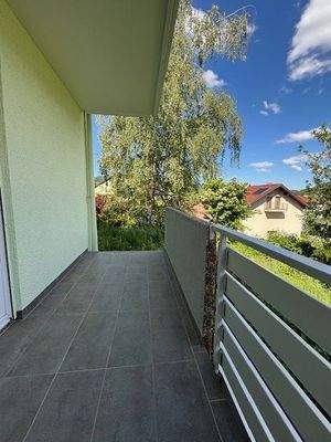 EG Balkon vor Wohnzimmer