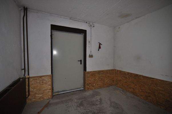 63 Treppenhaus Zugang von Außen KG.JPG