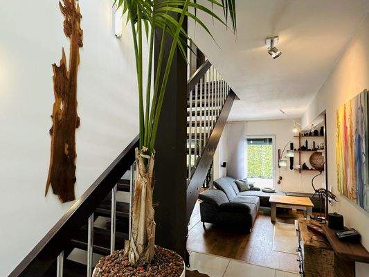 Eingangsbereich - Treppe ins Obergeschoss