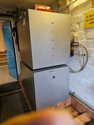 Heizung mit Warmwasser, Oel