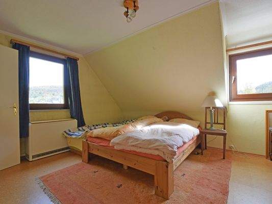 Beide Schlafzimmer im Dachgeschoss...