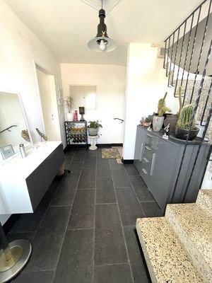 OG Flur vor Wohnung