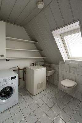 DG Badezimmer Ansicht 2