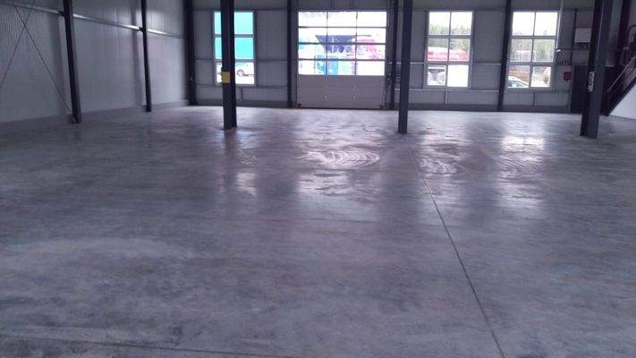 Innenansicht 4 Halle.jpg