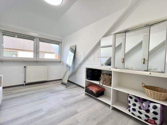 SCHLAFEN 1 IM OBERGESCHOSS